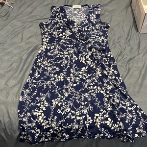 Kaileigh Navy and White Floral Midi Dress